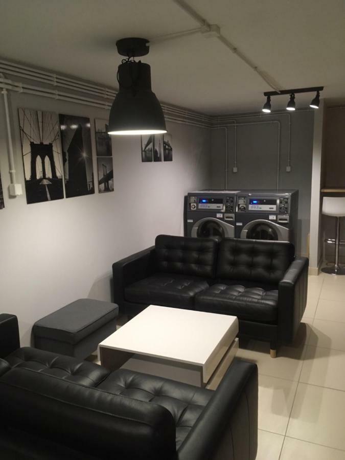 Manufaktura Praska Apartment Варшава Екстериор снимка